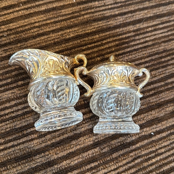 Vintage Clear Glass With Silver-Tone Metal Tops Salt  & Pepper Shakers  2.5” - Picture 4 of 6